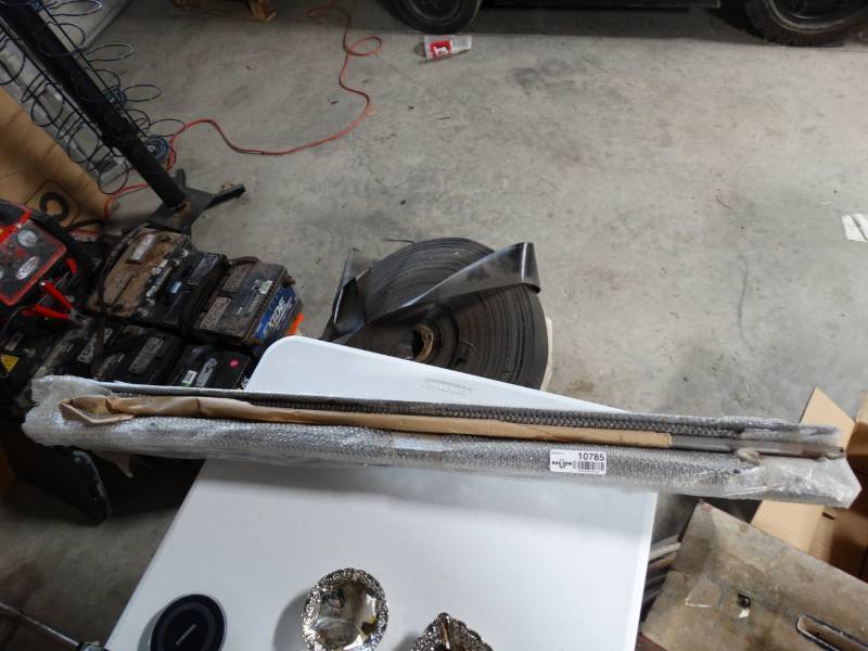 lot 10785 image: Hardware