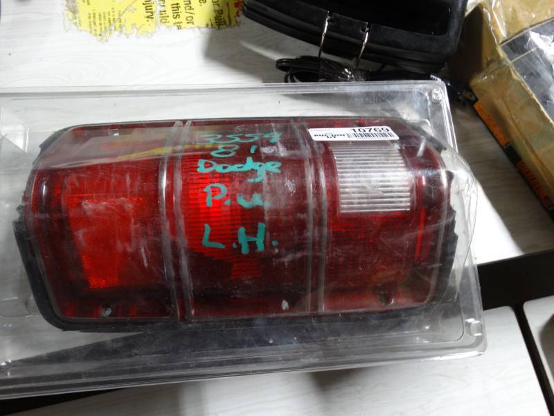 lot 10769 image: 8 in. Taillight to 1st Generation Dodge Truck