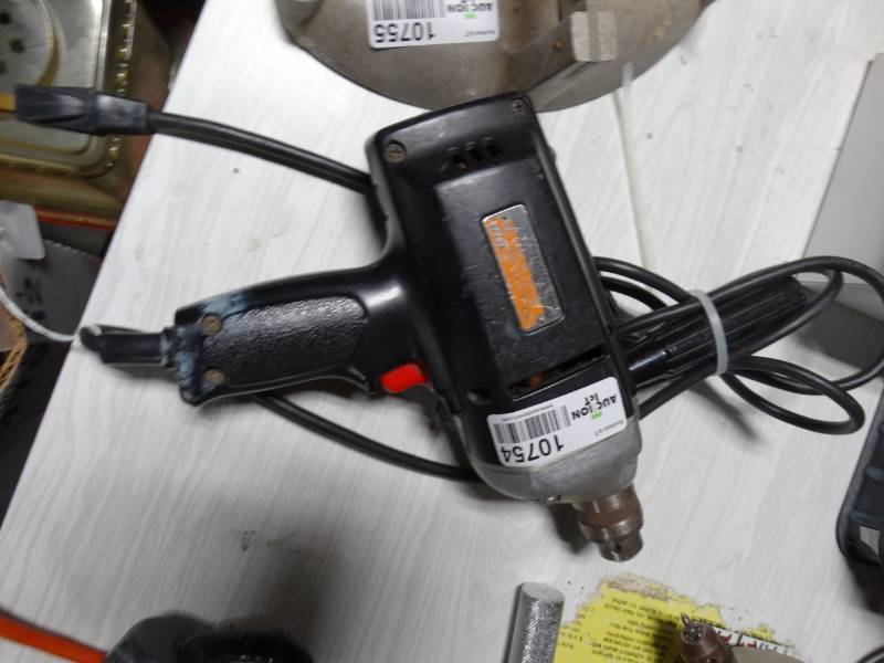 lot 10754 image: 38 in. Electric Craftsman Drill- In Working Condition