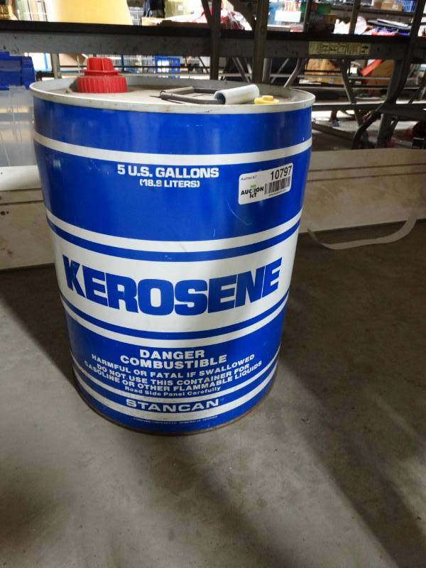 lot 10797 image: Metal 5 Gallon Kerosene Can
