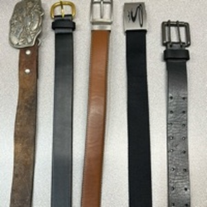 lot 5672 image: Vintage Discontinued Collectable Cobra Golf Belt- Along with 4 Other Belts (Sizes in Pictures)