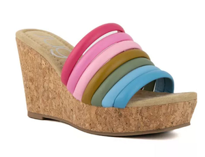 lot 982 image: Womens Hero Wedge Sandals (Size 9M)