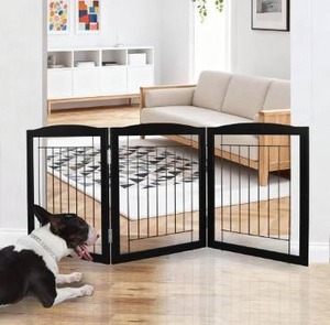 lot 4869 image: 3 Panel Foldable Dog Gate for House