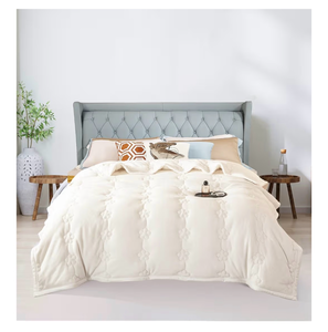 lot 2157 image: ShowyLive Extra Thick Blanket for Sofa Recliner Bed, Warm 3 Layers Flannel Blanket for Winter Autumn, Plush Quilt, Breathable Velvet Comforter, Washable Throw Blanket 810gsm (White 180x200cm)