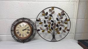 lot 17 image: Decorative Wall Clock and Metal Tree Art Set