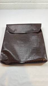 lot 129 image: Brown Crocodile Pattern Vinyl Record Storage Case