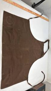 lot 141 image: Brown Canvas Work Apron with Multiple Pockets