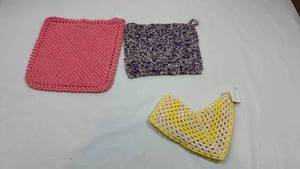 lot 188 image: Handmade Dishcloth Set - 3 Piece Kitchen Collection