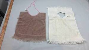 lot 41 image: Cotton Fringe Bath Bibs Set of 2