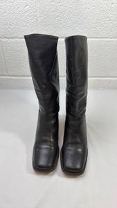 lot 49 image: Black Leather Square Toe Mid-Calf Boots