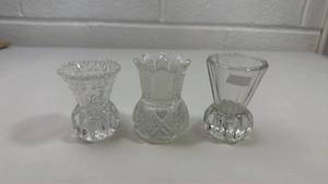 lot 95 image: Set of 3 Small Crystal Cut Glass Bud Vases