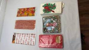 lot 202 image: Holiday Guest Towels Collection Bundle