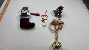 lot 205 image: Christmas Holiday Decorations Set - Snowman and Bell