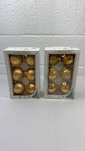 lot 209 image: Rauch Gold Glass Ball Christmas Ornaments Set