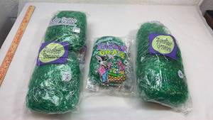 lot 215 image: Green Easter Grass Multi-Pack