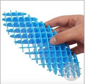 lot 27699 image: Fidget Toy, Blue, 2 Pack