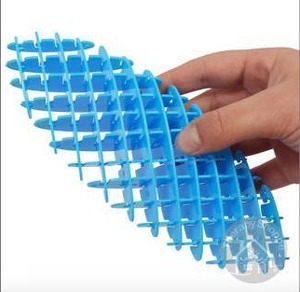 lot 27708 image: Fidget Toy, Blue, 2 Pack