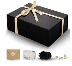 lot 27766 image: Ayieyil Black Gift Box Set, 2 Pack