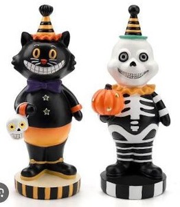 lot 27789 image: Halloween Black Cat and Skeleton Decorative Figurine Set