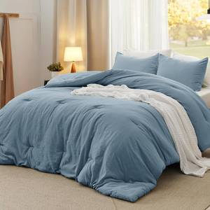 lot 6181 image: Bedsure Queen Comforter Set, Dusty Blue Soft Prewashed Bedding for All Seasons, 3 Pieces GentleSoft Bed Set, 1 Lightweight Comforter (90x90) and 2 Pillowcases (20x26)