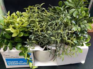 lot 1104 image: Room Essentials Faux Herb Plants Set - Retail $15