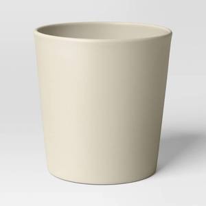 lot 1108 image: Aesthetic Plastic Indoor Outdoor Planter Pot Sour Cream 8.5x8.5 - Threshold�� - Retail $10