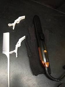lot 1189 image: SAVSOW Curling Iron Airflow Styler, Hair Straightener and Curler 2 in 1, Ceramic Flat Iron Curling Iron with 360° Cooling Air Vents Dual Voltage - Retail $89