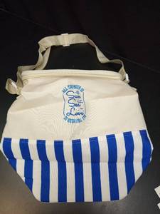 lot 1232 image: All you need is Sun, Sea, Love  Insulated Tote Bag Canvas Use For Grocery Bags,Shopping Bags - Retail $21