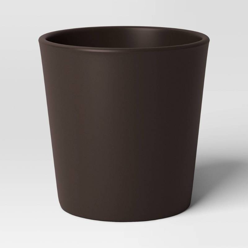 lot 2046 image: 3 - Aesthetic Plastic Indoor Outdoor Planter Pot Foraging Brown 6.4x6.4 - Threshold�� - Retail $15