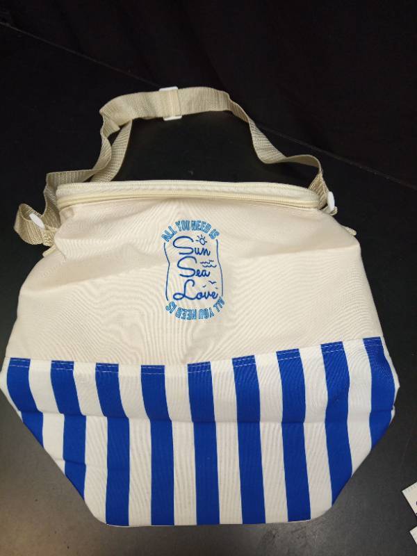 lot 2074 image: All you need is Sun, Sea, Love  Insulated Tote Bag Canvas Use For Grocery Bags,Shopping Bags - Retail $21