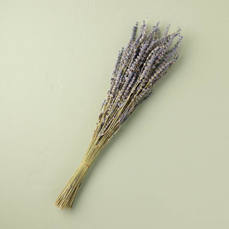 lot 2118 image: 25 Preserved Lavender Flower Stems Bundle - Hearth & Hand�� with Magnolia - Retail $15