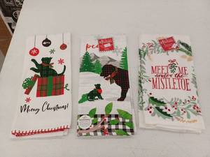 lot 25904 image: Christmas Kitchen Towel Set of 3