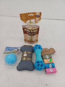 lot 25960 image: Miscellaneous Pet Lot