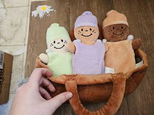 lot 18945 image: Basket of Babies set if 3 Cloth Baby Dolls