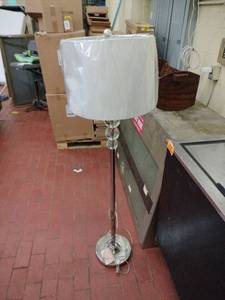 lot 58990 image: Signature Design By Ashley Blake 59.5 Crystal  Metal LED Floor Lamp - Retail $0