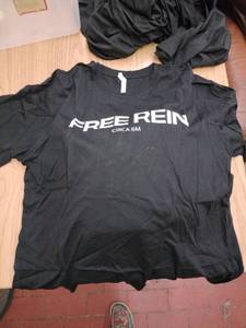 lot 58993 image: Set of 6 Black Free Rein T-Shirts - Retail $0