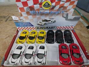 lot 20402 image: Kinsmart Lotus 2012 Lotus Exige S 132 Scale Die Cast Cars - 11 Ct - Retail $0