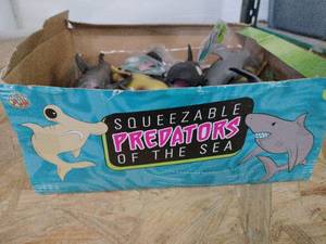 lot 20403 image: Kid Fun Squeezable Predators of the Sea - Retail $0