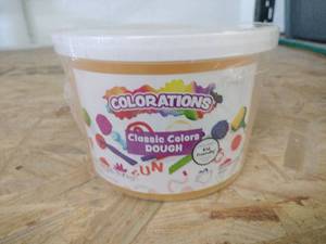 lot 20406 image: Colorations Classic Colors Play Dough - Retail $8