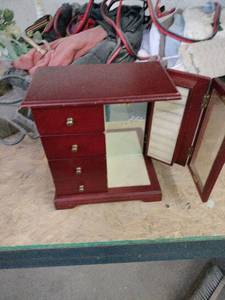 lot 20422 image: vintage-style wooden jewelry box featuring four drawers and a mirror - Retail $0