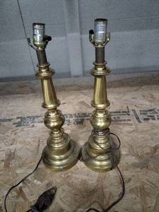 lot 20503 image: Set of 2 Antique Brass Table Lamp Bases