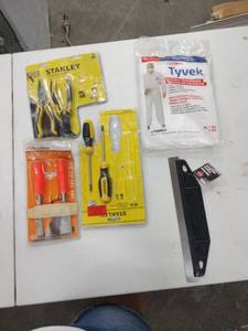 lot 20564 image: Lot of Miscellaneous Tools