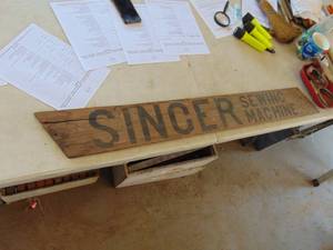 lot 3644 image: Singer Sewing Machine Sign