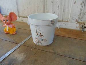 lot 3684 image: Large Handled Porcelain Type BucketPail