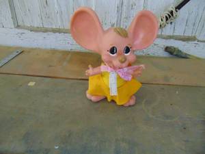 lot 3685 image: Big Eared Mouse Figure - 1970