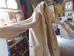 lot 3734 image: Vintage Coat - Ladies - Bakelite Buttons