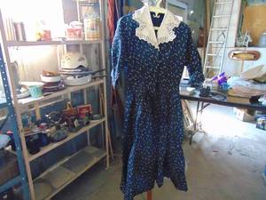 lot 3736 image: Vintage Dress - Ladies -