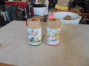 lot 3740 image: Pair of Lunch Box Thermoss