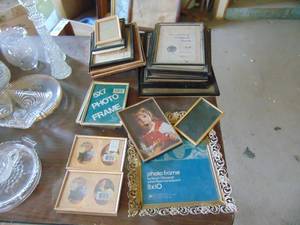 lot 3742 image: Selection of Vintage Picture Frames