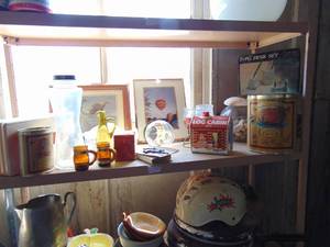lot 3745 image: Contents of Shelf - Tins and More